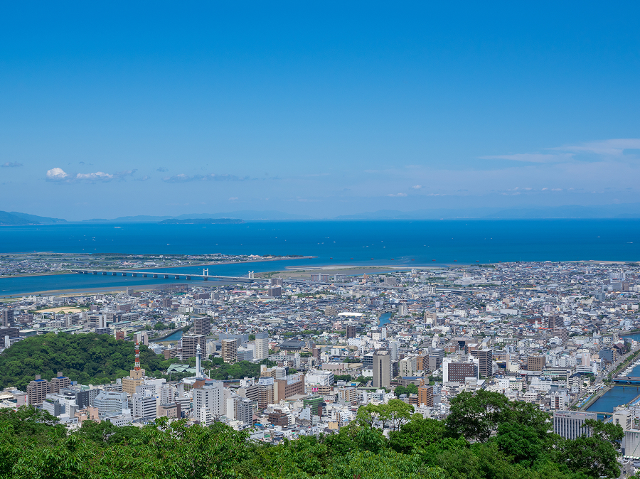 敷地条件を、地域の特性ごと設計に活かす